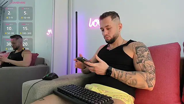 nicholasX1 live sex cam