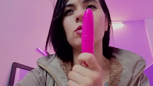 Analuciaa_'s cam snapshot