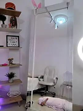 MIA25___'s cam snapshot