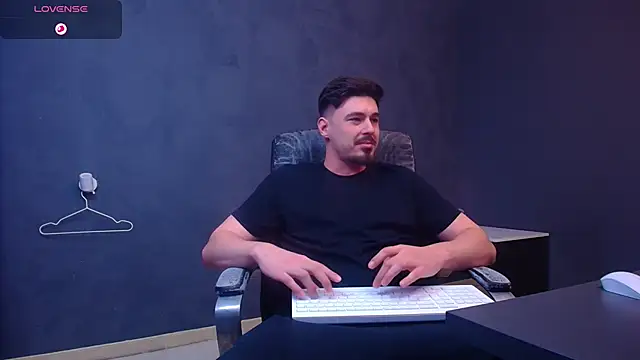 EnzoRace's cam snapshot