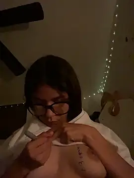 Roci_'s cam snapshot