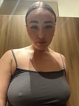 KiraSunshine live sex cam