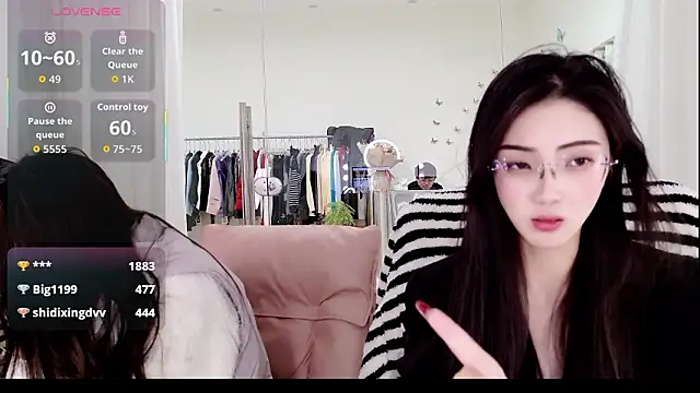 yangyang-777 live sex cam