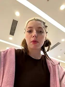 LoraaDoll's cam snapshot