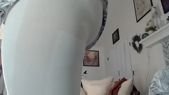 AuroraWillows live sex cam