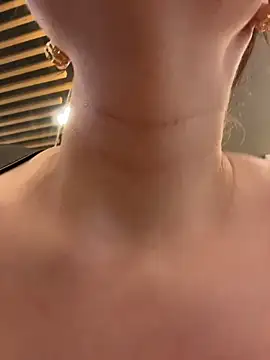 KiraSunshine's cam snapshot