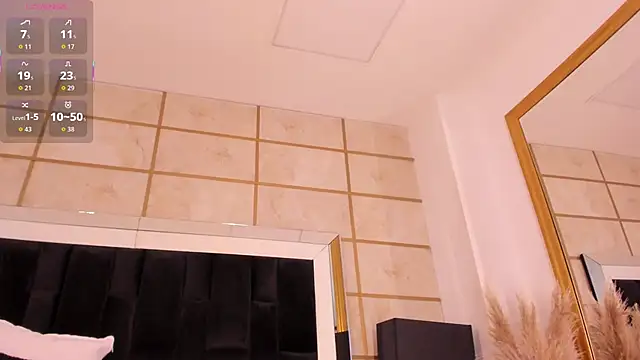 RoxyLior's cam snapshot