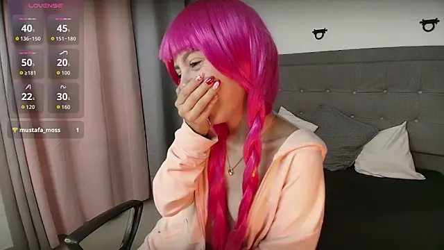 Natalye_23's cam snapshot