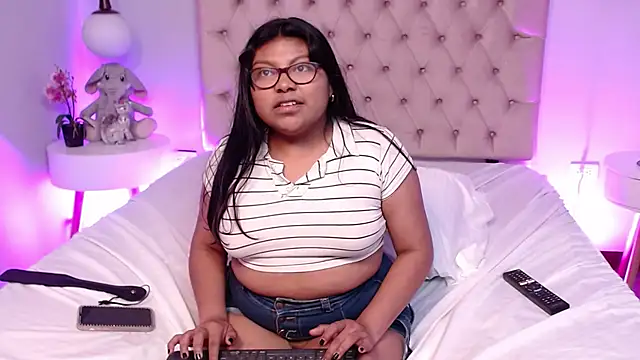 Kiri_Black_'s cam snapshot