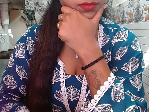 LovingPihu live sex cam