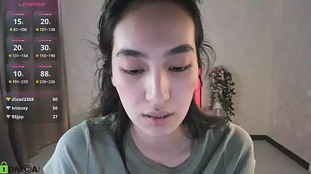 FlirtyAura's cam snapshot