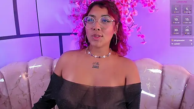 Olivejoness's cam snapshot