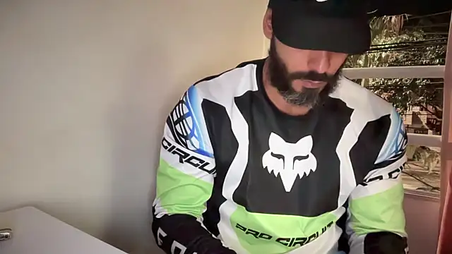 romeolovedark live sex cam