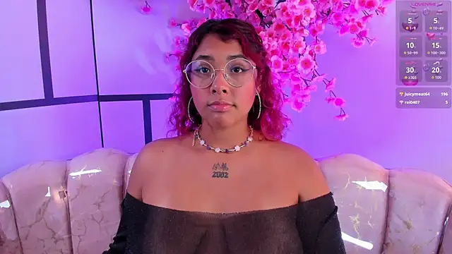 Olivejoness's cam snapshot