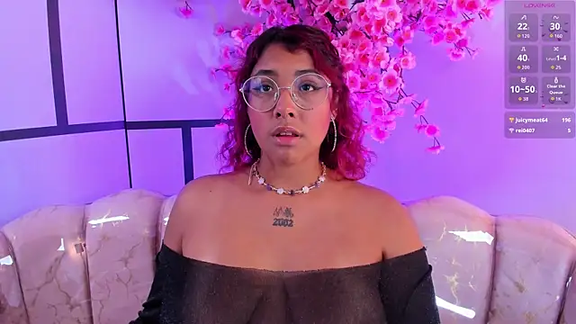 Olivejoness's cam snapshot