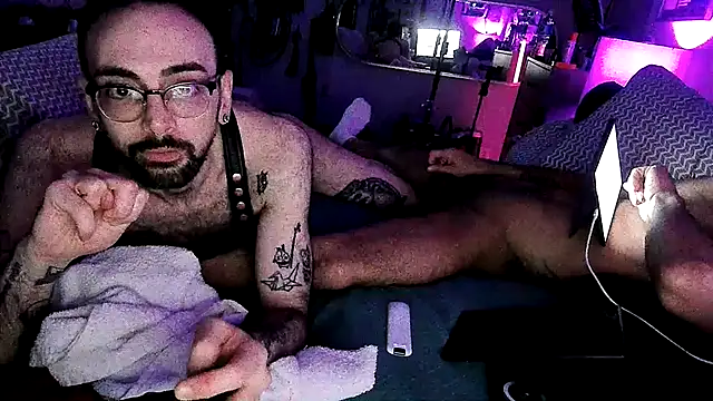 Girthywhereitmatters live sex cam
