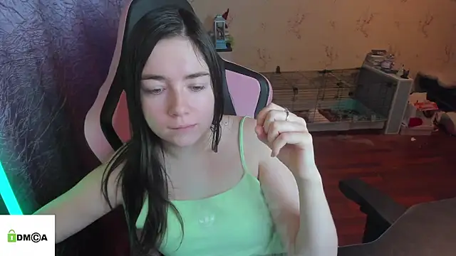 Crazy_forest_fairy's cam snapshot