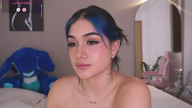 AnnyHizzle's cam snapshot