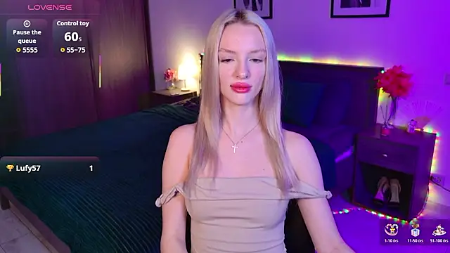 AleksaBlonde's cam snapshot