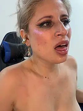 Adeline_1's cam snapshot