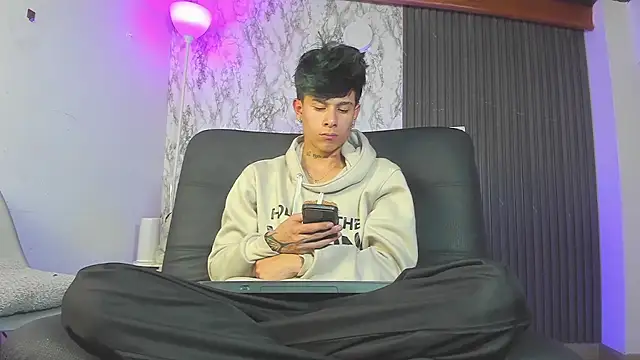 Jake_beach_'s cam snapshot