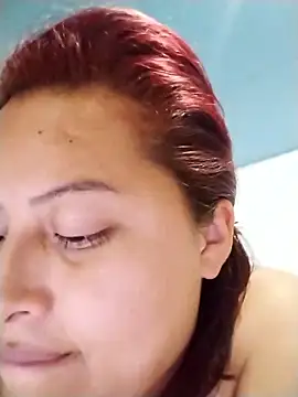 yelezia's cam snapshot