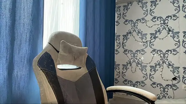 TwotyBright's cam snapshot