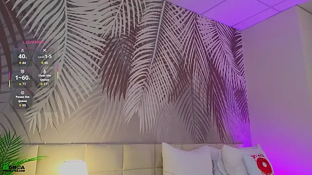 LolaPrise's cam snapshot