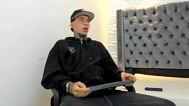 DANTE_ARMSTRONG's cam snapshot