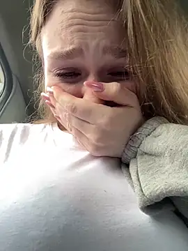 RussianWoman's cam snapshot