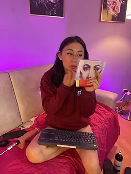 MyCutieBabe's cam snapshot