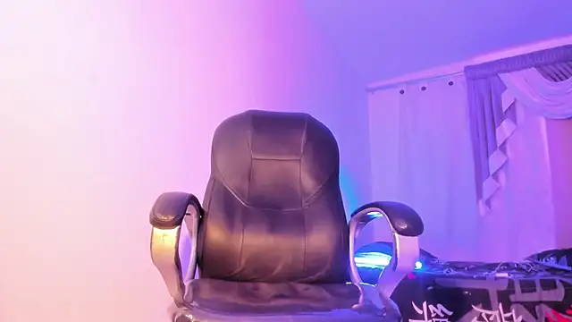 Angelicious_Boy's cam snapshot