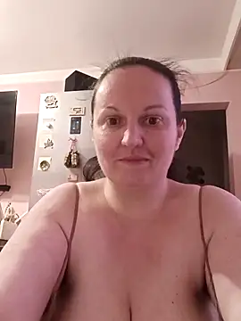 BustyLadyAlma's cam snapshot