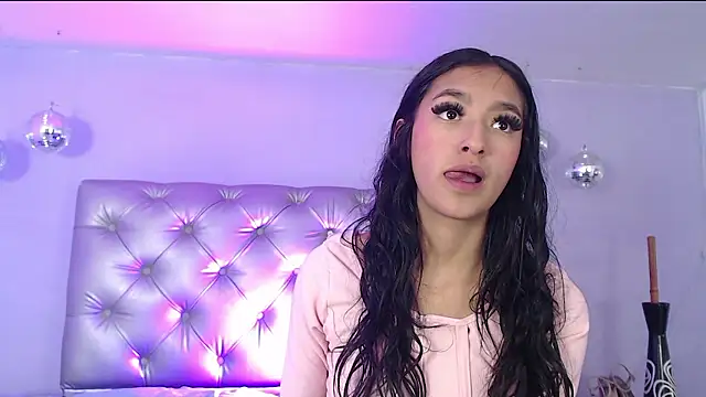 SilvanyMontana's cam snapshot