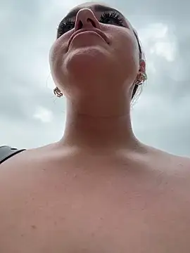 KiraSunshine's cam snapshot