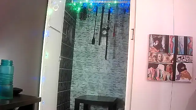 BaDSubMiss's cam snapshot