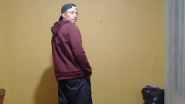 Violet_And_Smith's cam snapshot