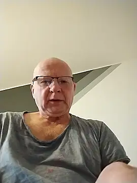 Zeigegeilehure's cam snapshot