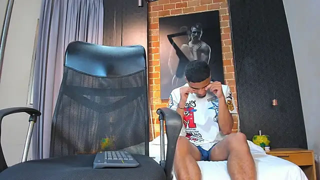 Jack_and_Joes's cam snapshot