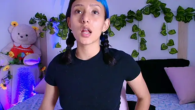 tati_cardenas's cam snapshot