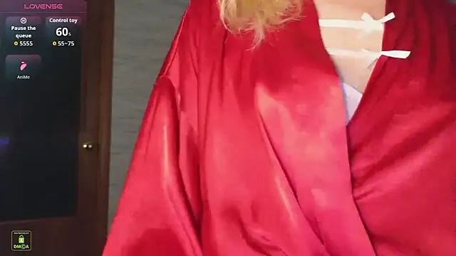 RinaBlondie's cam snapshot