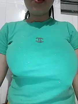 Shine_Mai's cam snapshot