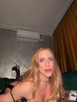 LunaAlya's cam snapshot