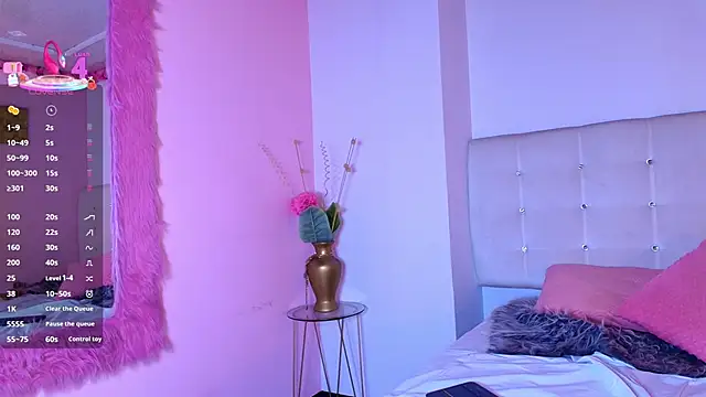 meredith_jones's cam snapshot