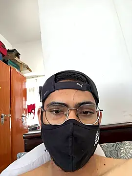 Random_Couple_Hyd's cam snapshot