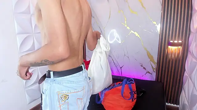 Isa_n_Jack live sex cam