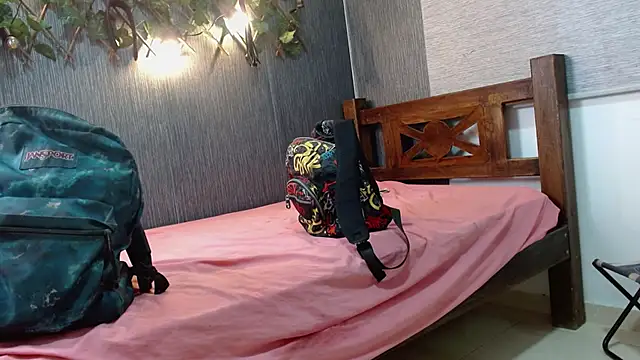 lucy_sluppy_hard's cam snapshot