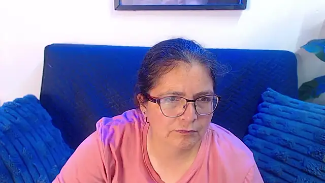 Linda_banks_'s cam snapshot