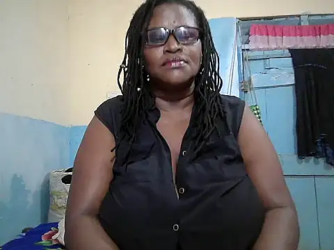 sexy_bigboobss's cam snapshot