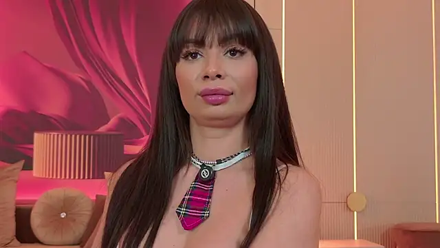 RubyLuxee's cam snapshot